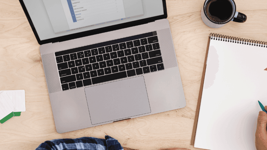 Personen im Kurs Tisch bei Competence on Top